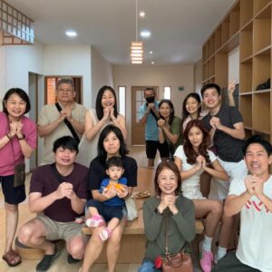 Xiang Yun Instagram - 大年初四大吉大利 🍊🍊
#龙年 #batam #民宿
