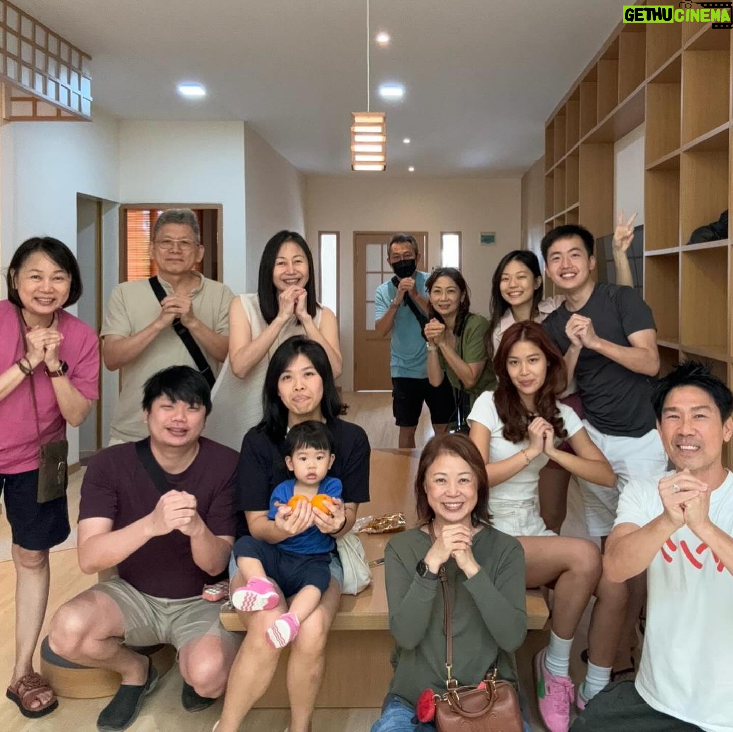 Xiang Yun - 1.5K Likes - 大年初四大吉大利 🍊🍊
#龙年 #batam #民宿
