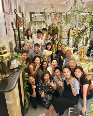 Xiang Yun Instagram - 感谢Denise n Daniel @littlesocialsg 的热情款待,让我们資深演员和好友们难得欢聚一堂🥳
美味佳餚，好友相聚，玩的不亦乐乎，夫復何求😍❤️
謝謝你们每一位的到來和爱心祝福🙏

#感谢感恩感激❤️ 
#大家要身体健康哦 
#滿滿的正能量 
#友谊长长久久❤️ 
#祝各位有个美好的周末 
#活在当下珍惜拥有 
#爱你们 

@sai_hung_lee 
@xiang_yun_ 
@edmundchen.sg 
@raysonttm 
@panlinglingg 
@shinanhuang 
@zoetay10 
@chenhanwei1969 
@jin.yinji 
@huangbiren 
@joeyswee9191 
@cerlyn1010 
@prisceliachan 
@richard__low 
@choohouren 
@verahanitijo 
@chewchormeng 
@tandeon 
@chenhuihui108 
@honeypeachsg 
@littlesocialsg