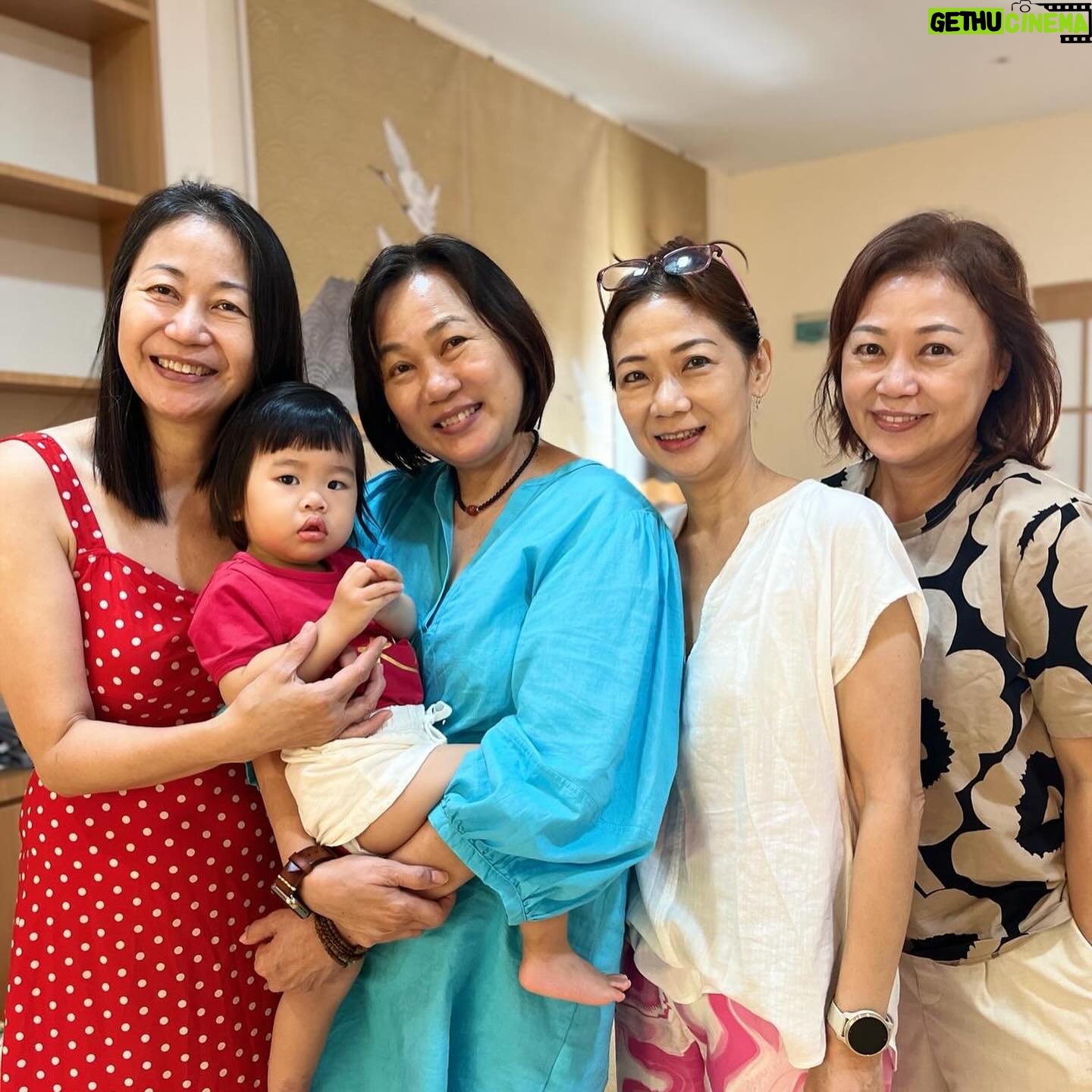 Xiang Yun - 3K Likes - 今年和妹妹家人在巴淡岛过不一样的新年!
#batam #龙年大吉