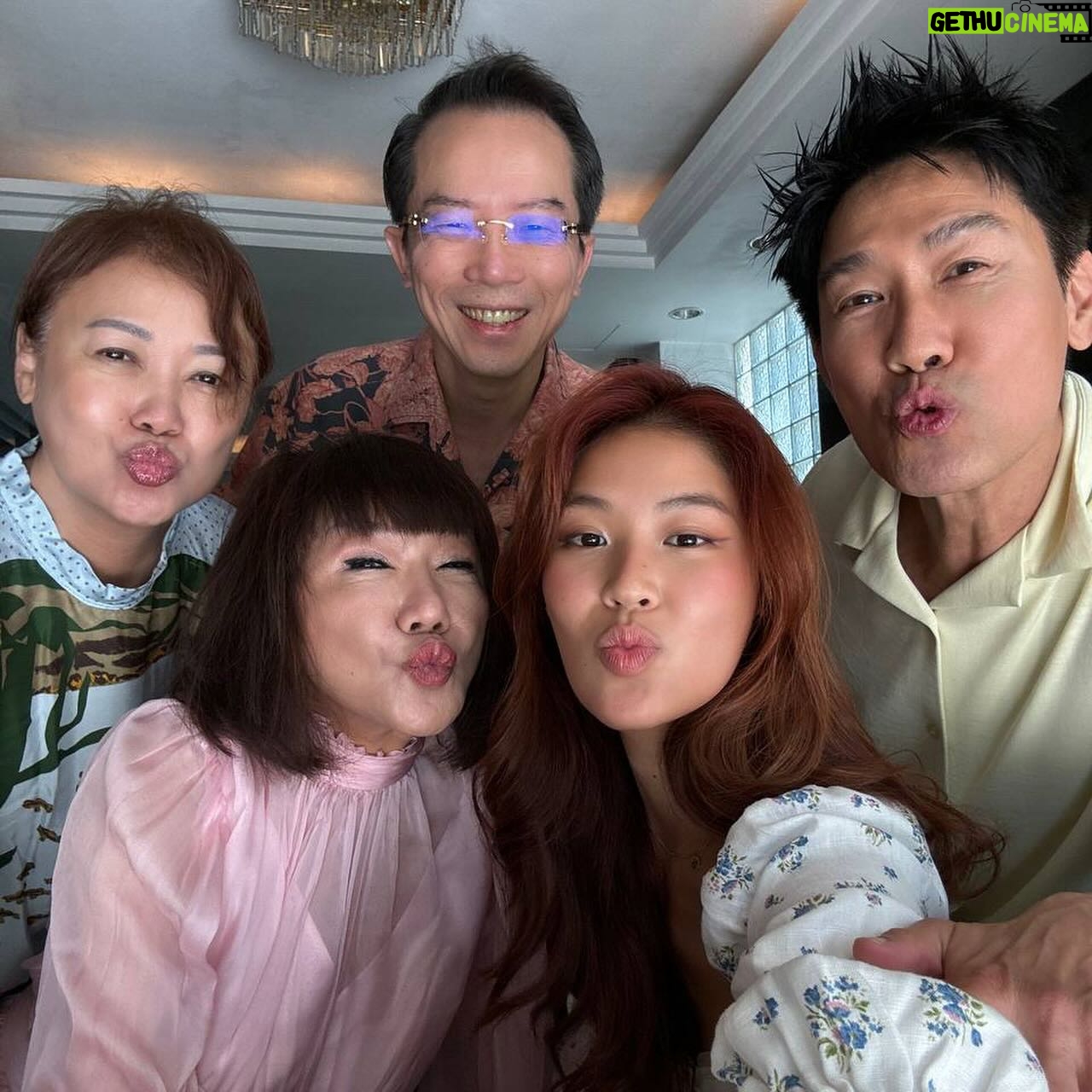 Xiang Yun - 3K Likes - 新年到!新年到!祝大家 龙年大吉,万事如意,身体健康。 huat啊!🍊🍊