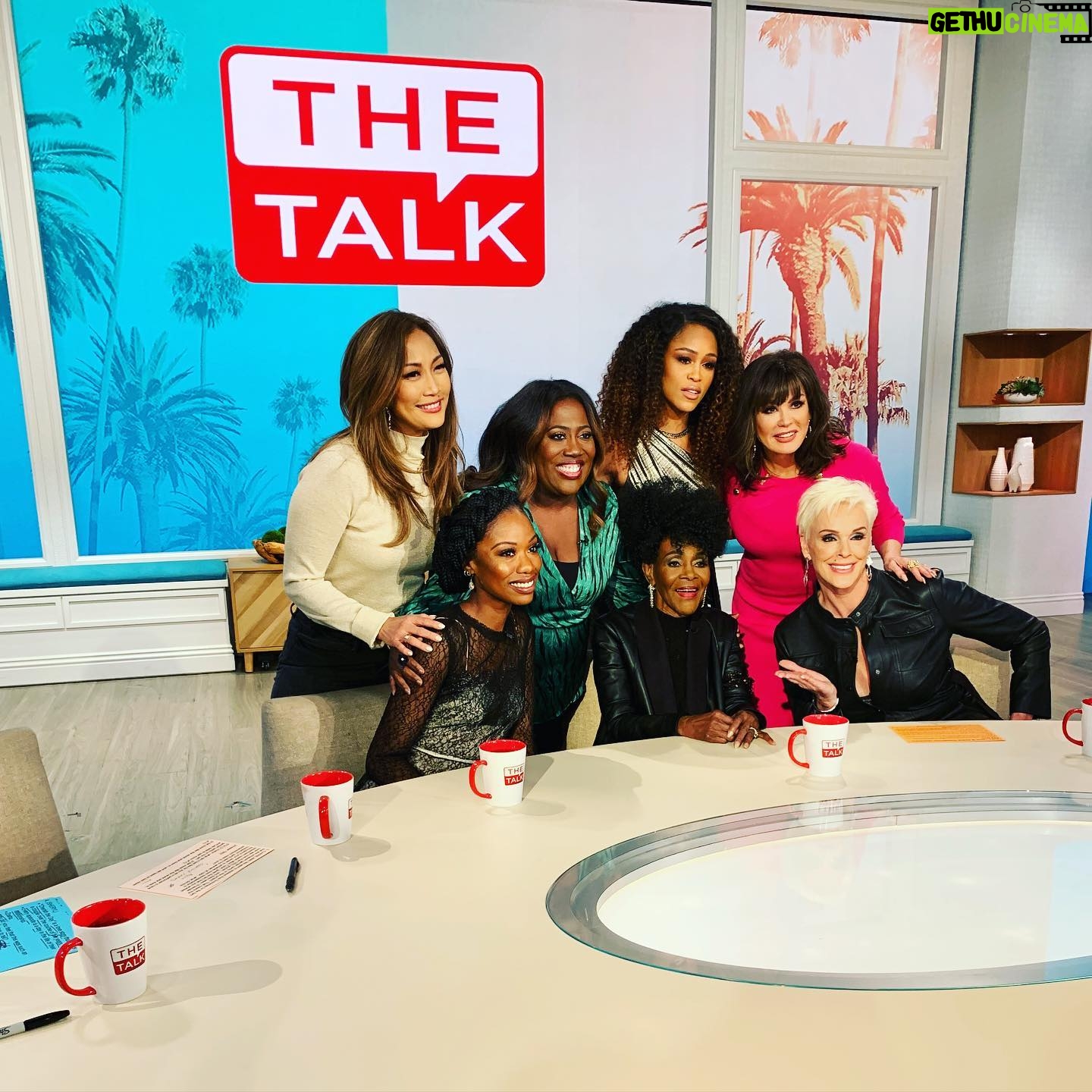 Xosha Roquemore - 2.1K Likes - Today on @thetalkcbs Legendary Queen Miss Cicely Tyson and moi!!!! (I met Eve 😩😍🥰)