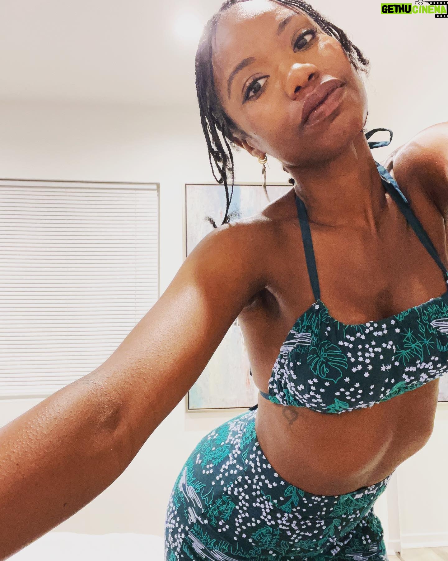 Xosha Roquemore - 1.5K Likes - Spent a few days in Malibu and felt very “Nights in Rodanthe”