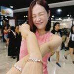 Xu Yahui Instagram - 😘 1. I’m a swiftie now🫶🏻 2. You’re the man😎 3. And it’s me, hi! i’m the problem it’s me🥲 4. Who goes to your concert without knowing the bridge💔 5. Can we shake it off this time round🥹 6. Cos I could stay☺️ 7. You belong with me always😶 8. Everything will be alright if you keep me next to you 🧚🏻‍♀️ 9. All I can say it’s enchanting to meet you, really ❤️ 10. It’s not a blank space anymore ◡̈ #taylorswift #swifties #concert #taytay @taylorswift #taylorswifterastour