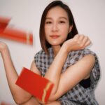 Xu Yahui Instagram - 新年快乐！🍊🍊 祝大家阖家安康，事事顺心！潇潇洒洒过新年，一定慧很HUAT雅！ 🧧🧧 #cny #huat #happiness #love #family