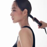 Xu Yahui Instagram - Resonating deeply with the elegance and grace Tiffany Icons represent. It’s a reflection of my own journey on and off the screen that’s filled with sparkles and the magic of storytelling. Let’s cherish every moment and believe in endless possibilities. @tiffanyandco #TiffanyAndCo #TiffanyIcons #TiffanyPartner