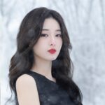 Xu Yiyang Instagram - 拥抱❄️