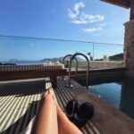 Yüsra Geyik Instagram - Salına salına sinsice