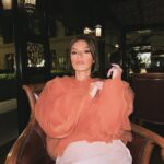 Yüsra Geyik Instagram - İyi ki doğdun @marieclairetr #marieclaire35yaşında Thank you 🧡 @taggfashion @gokaygundogdu @uskuplukuyumculuk @sabitakkaya Best @buseozturk8 📷