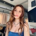 Yüsra Geyik Instagram - Rüyacım 🥂 Taş Kağıt Makas çarşamba akşamı kanal d de. Ben yine hatırlatırım zaten 👀 @taskagitmakas.dizi @kanald