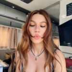 Yüsra Geyik Instagram - Rüyacım 🥂 Taş Kağıt Makas çarşamba akşamı kanal d de. Ben yine hatırlatırım zaten 👀 @taskagitmakas.dizi @kanald