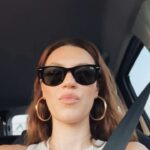 Yüsra Geyik Instagram - Salına salına sinsice