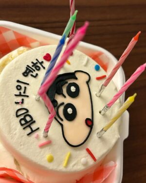 YENA Instagram - 뒤죽박죽 10장 꽉 채운 0522🎂🤍
나는 정말 행복한 사람 :)