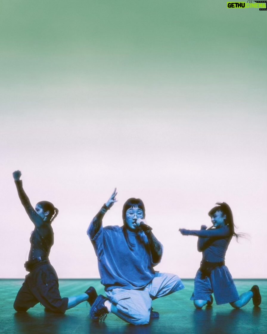 Yaeji Instagram - to all the onions who showed up for our eu/uk tour β thank you thank you thank you. it was my first headline tour in europe (!!) and it was a tour with many unexpected challenges. one of our dancers got injured mid-tour and we had to make quick adjustments to the show to work as a two-person performance. itβs not easy to be vulnerable in front of a big group of people u havent met before, to express your deepest personal thoughts and experiences to strangers from a different culture, who speak a different language. but touring reminds me that despite all our differences, we are all here together because something in us resonated. and that resonance goes beyond language. we are all humans. we all came from one thing and will go back to one thing. we all have a heart, and the heart is a muscle. a muscle is to be used over and over to grow stronger πͺ so let us not stop feeling! let us feel joy and love, but also be confused, angry, and sad. let us not normalize genocide. let us not normalize apartheid. thank u for giving me courage on the road onions π my body mind and soul feel more aligned thanks to you and this tour. til next time π«°π πΈ @daria.msdv