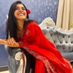 Yamini Bhaskar Instagram - I thank each and everyone for all the lovely wishes and blessings ❤️ #loved #blessed