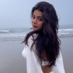 Yamini Bhaskar Instagram – ⛅️🧜🏻‍♀️

#reels #reelsinstagram #instagood