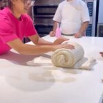 Yamini Bhaskar Instagram - Therapeutic 😌 Fun 🥰 Brace yourself to give amazing experience to your soul 📍 @yellolifehealth #sourdoughbread #yellolife #bakingclass #authentic #foodlovers