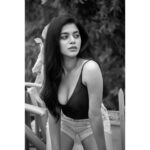 Yamini Bhaskar Instagram – 🖤
