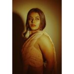 Yamini Bhaskar Instagram – Shine on ✨

@elegant_threads_by_salma ❤️
@weareretrospection 
@maskmakeupartist