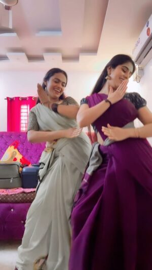 Yamuna Chinnadurai Instagram - ❤️