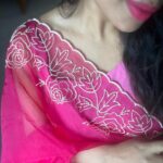 Yamuna Chinnadurai Instagram - Saree @selaiyum_ravikaiyum Saree : soft organza embroidered Rani pink Blouse: running material the same saree #ranipink #onlineshopping #onlineboutique #selaiyumravikaiyum #yamunachinnadurai