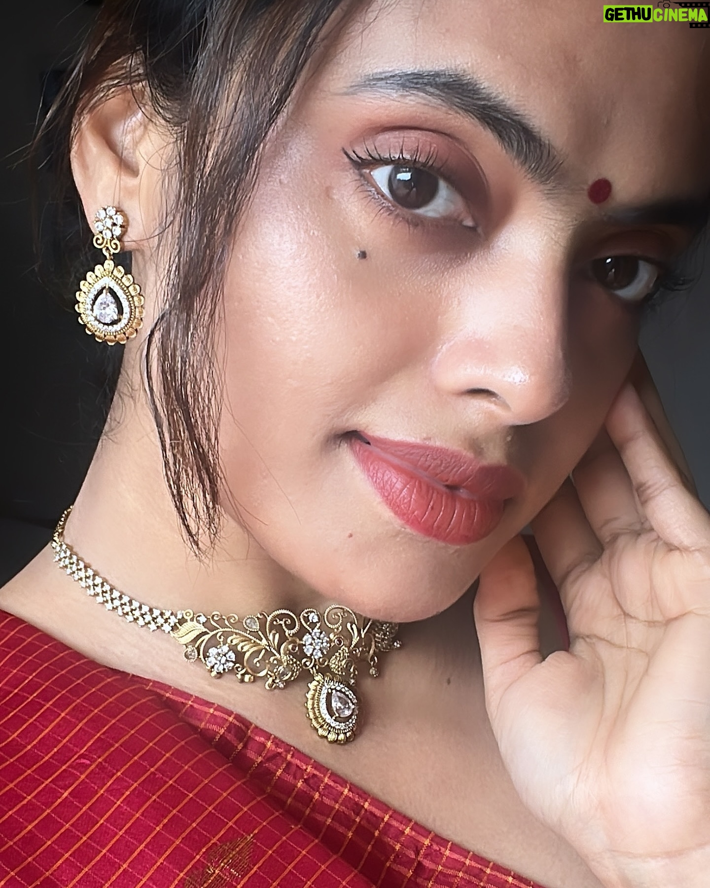 Yamuna Chinnadurai Instagram - Madisar maami Jewel @kabijewellery