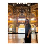 Yamuna Chinnadurai Instagram - In side of the palace with Mysore maharani 🤪 #mysore #mysorepalace #mysoretourism