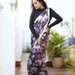 Yamuna Chinnadurai Instagram - Selaiyum Ravikaiyum the saree made with love Dm for orders or buy through our website www.selaiyumravikaiyum.com Pc @fave.images