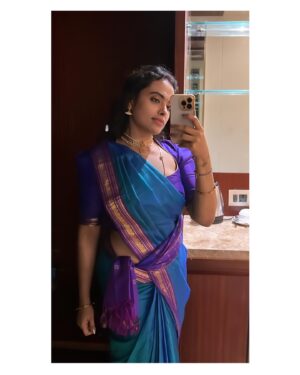 Yamuna Chinnadurai Instagram - Obsessed love with this saree #silksarees #kanjivaramsaree