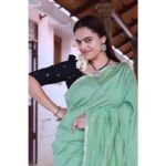 Yamuna Chinnadurai Instagram - Maduras Saree : @selaiyum_ravikaiyum Jewel : @kabijewellery Pc : @yashphotographyindia Event manager @rajesh_chandrasekaran__ Thank u team @chockyyy_ashra #onlineshopping #selaiyumravikaiyum #yamunachinnadurai