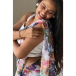 Yamuna Chinnadurai Instagram - Saree @selaiyum_ravikaiyum Dm for orders #georgette #saree #selaiyumravikaiyum #yamunachinnadurai #onlinestore