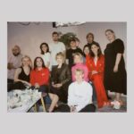 Yana Churikova Instagram - Привет, моя будущая команда! Отчитываюсь о том, как проходит набор наших новых сотрудников. 😱Общее кол-во писем – откликов на наши вакансии – 310 ‼️ Из них: 📑Менеджер по документообороту – 183 📝Шеф-редактор – 71 ⌨️SMM-лид – 43 ↔️Разное – 13 (В категорию «Разное» мы поместили резюме и предложения о сотрудничестве, которых не ждали, но получили: фотограф, телесно-ориентированный терапевт, продюсер, IT-Recruiter, оператор, режиссёр монтажа) 🌏География также впечатляет: 🇷🇺Россия Анапа, Арзамас, Архангельск, Казань, Краснодар, Нижний Новгород, Новосибирск, Омск, Самара, Санкт-Петербург, Саратов, Симферополь, Сыктывкар, Томск, Тула 🇰🇿Казахстан ————- ❓ Что дальше? 🏔️Мы обработали весь объем данных, сортируем кандидатов и начинаем отвечать! 🙏🏻 Отвечаю я лично, прошу, не торопите меня, переспрашивая, дошло ли резюме. Также прошу не писать по этому поводу в личку. Отвечу сразу всем, кто уже написал - друзья, ваши резюме я видела, но отвечать буду в почте. 👩‍💻На собеседование позовем далеко не всех кандидатов. Некоторым в переписке задам уточняющие вопросы, многим дам обратную связь по тому, что можно исправить в резюме, чтобы улучшить свои карьерные перспективы. Кто-то станет хорошим рабочим контактом. А кому-то аргументированно откажу. 💪🏻 После собеседования на СММ - лида и шеф-редактора будут тестовые задания. Прошу отнестись к этому с пониманием. Лучше на старте понять, подходим ли мы друг другу, чем потом страдать) 🌷 Еще раз большое спасибо всем, кто откликнулся, и тем, кто репостил наше объявление о расширении команды 🙏🏻🙏🏻🙏🏻