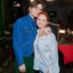 Yana Churikova Instagram - Верни детство, листай карусель! 25 лет MTV. 12 злобных зрителей. Выпуск 1: «MTV. Начало» Гости: VJ Александр Анатолич @anatolich_mtv Лена Катина @lenakatina , группа «Тату», VJ Василий Стрельников @kolbaskin «Наташа, музыку!» - @chouchoukapu Тони Толмацкий @juzeppe_junior Продюсер легендарных проектов MTV - @sheksheyev Редактор «Бодрого утра» - @deniskhoreshko Золотой состав группы @strelkiofficial - @margo_strelki @kattstrelka @svetlanagera Замгендиректора по программированию MTV - Андрей Чибис ‼️ 8 октября, на моих каналах в YT и ВК
