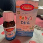 Yana Santos Instagram - Always choosing the best for my kids, specially when it’s about they health❤️ @carlsonlabs always provide the highest quality of supplies for all the ages. Alisa taking them since infant age . Here is some of the benefits of DHA : Promotes brain, vision, and nervous system health and development Up to 920 mg of omega-3s and 600 IU (15 mcg) of vitamin D3 Made from wild caught, sustainably sourced Norwegian Arctic Cod Easy dosing with included syringe Lab tested for freshness, potency, and purity. #carlsonlab #kids #baby #motherhood