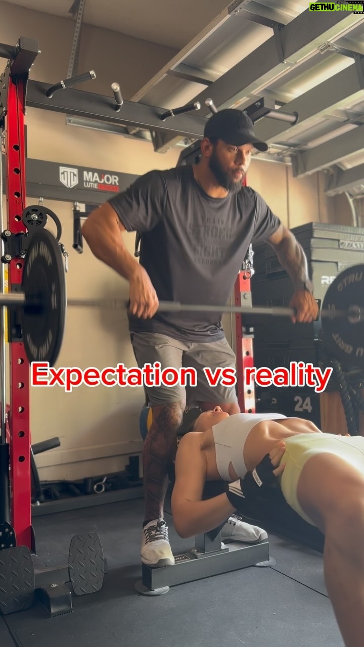 Yana Santos - 3 Likes - True story 🤕
#couplegoals #marreta #ufc #pfl #vsreality