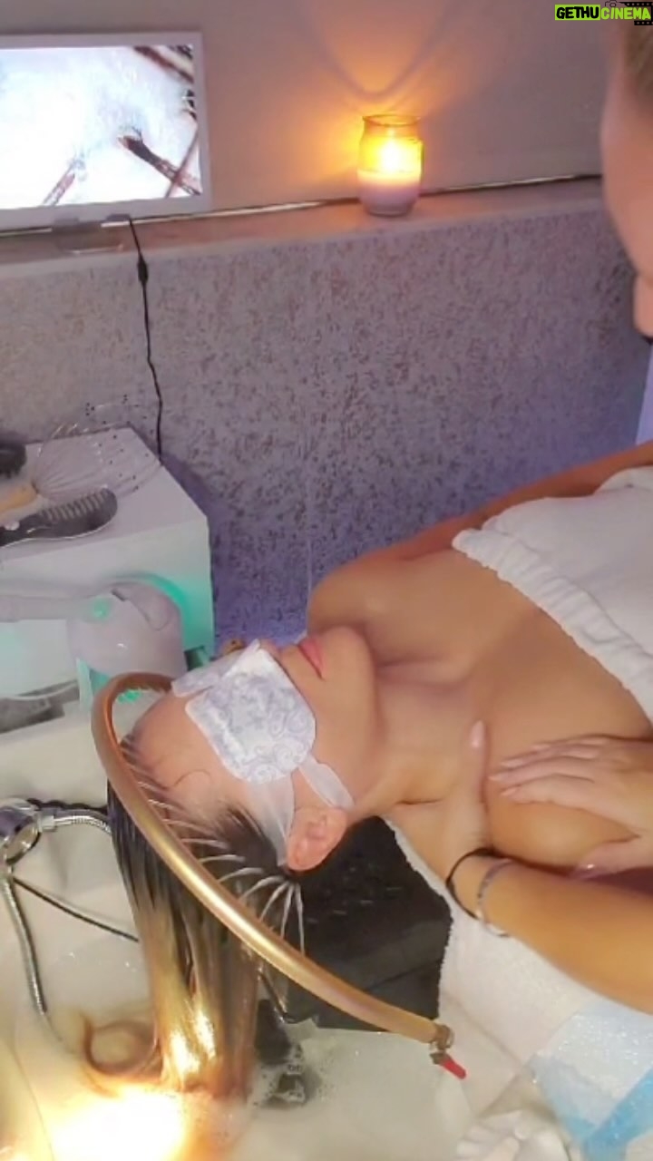 Yana Santos - 3 Likes - Amazing spa day at @houseofbeautyboca 🌹
Wonderfull way to relax after hard training ❤️
Thank you @gelanapmu for a good care
#spa #spaboca #selfcare