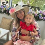 Yana Santos Instagram - New style 🌸 👒 or 🥊 ?