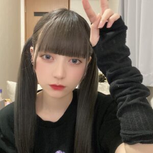 Yane Instagram - (✌︎˙▽˙✌︎)