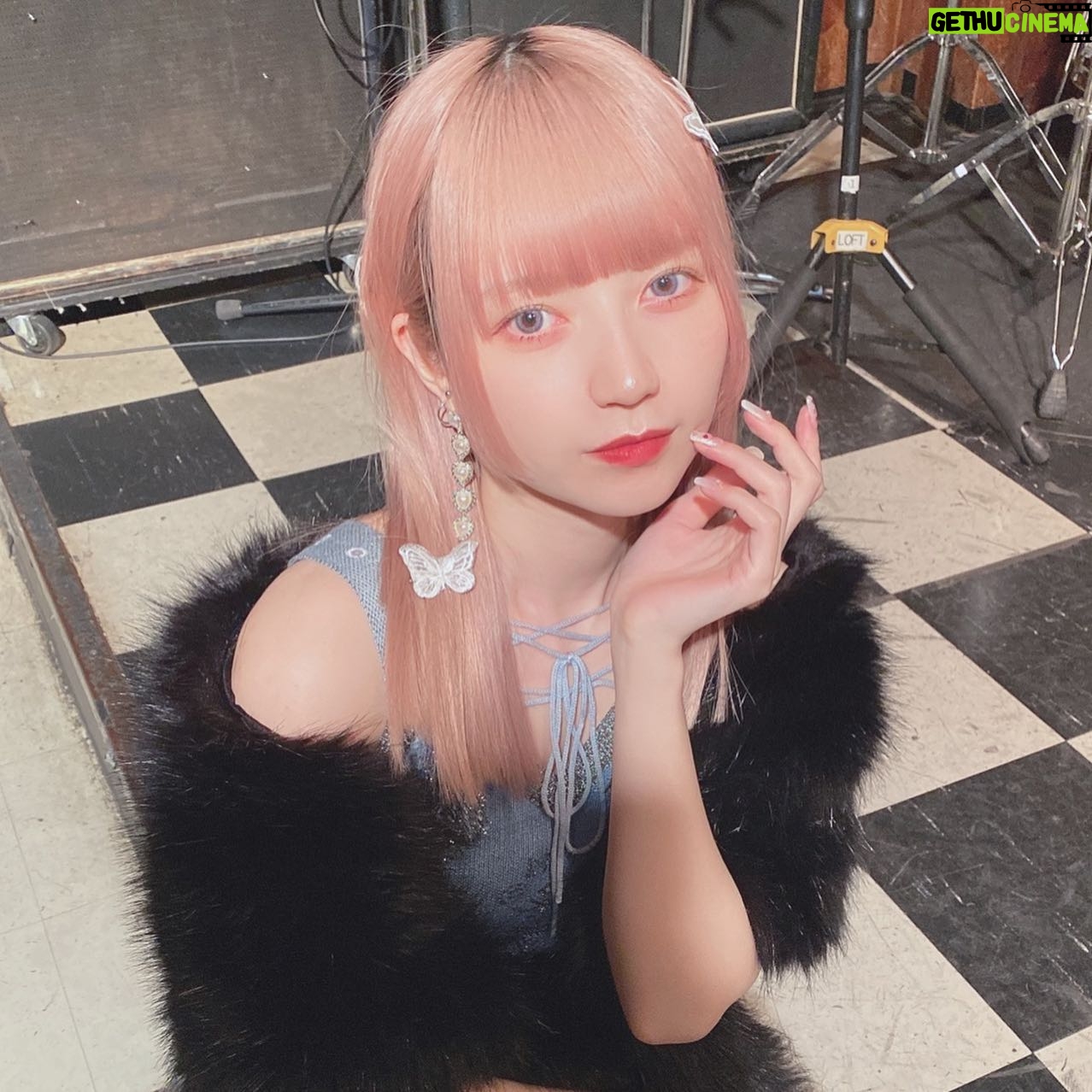 Yane - 4.6K Likes - 🦋♥