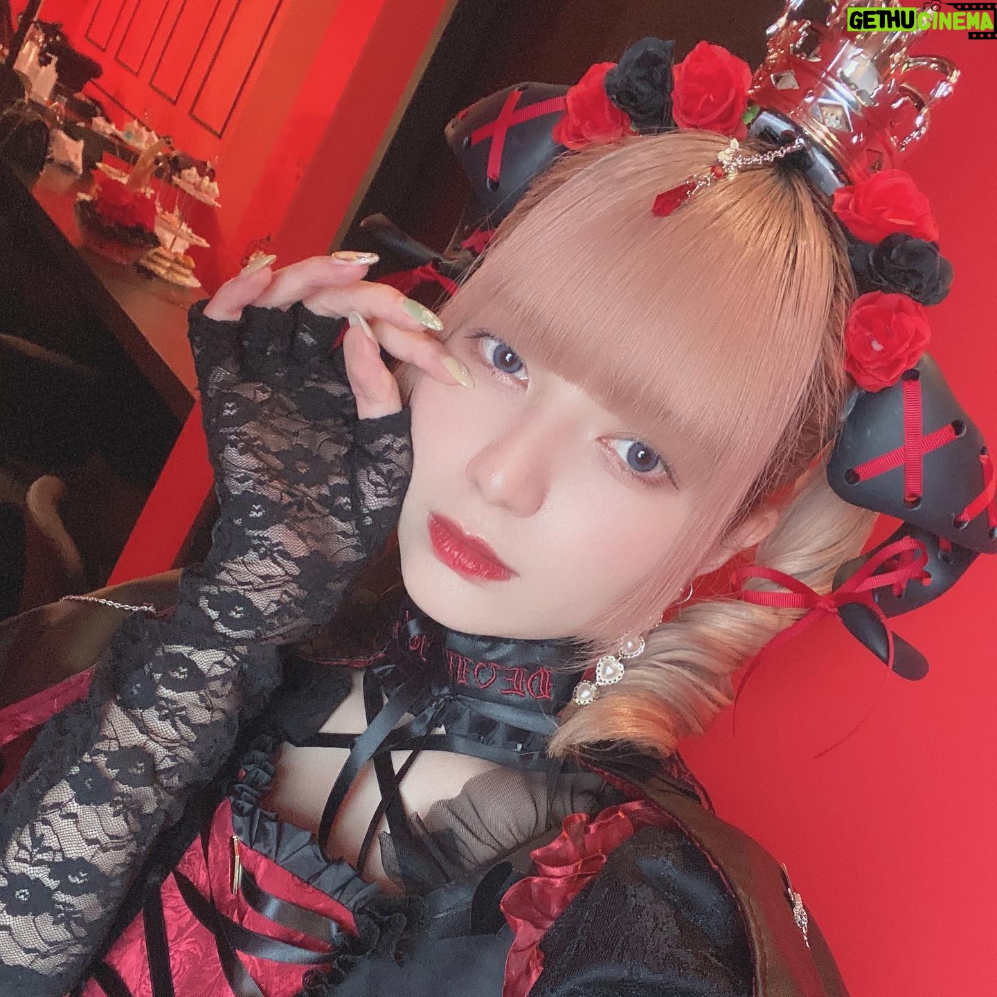 Yane - 3.3K Likes - 悪魔❤️🔥