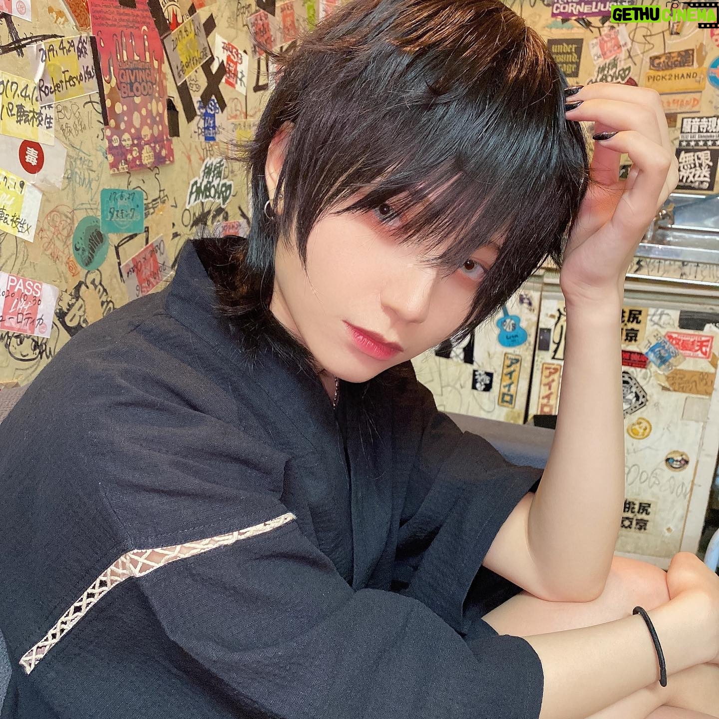 Yane - 4.9K Likes - すき?
#男装