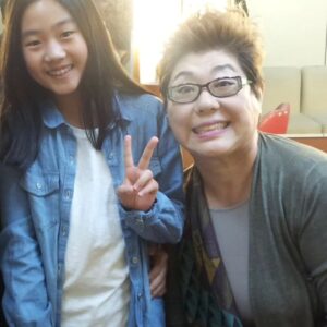 Yang Hee-eun Instagram - #Jtbc걸스온파이어에 출연한
#엄마가딸에게 오리지널 가수
김규리!! 
초등학교 5학년때 함께 노래했지.
어느새 대학생...훌쩍 컸다!
#양희은 #김규리
#MBC여성시대
