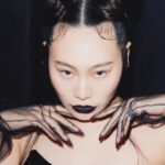 Yang Ge Instagram - Which black little dress it’s yours favorite?) Расскажи мне какое платите ваше любимое ?)