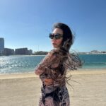 Yang Ge Instagram –  29 🌊☀️