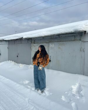 Yang Ge Instagram - Cold холодно 冷