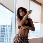 Yany Prado Instagram – All you need is music 🎵🎵 #people @iamlibianca
