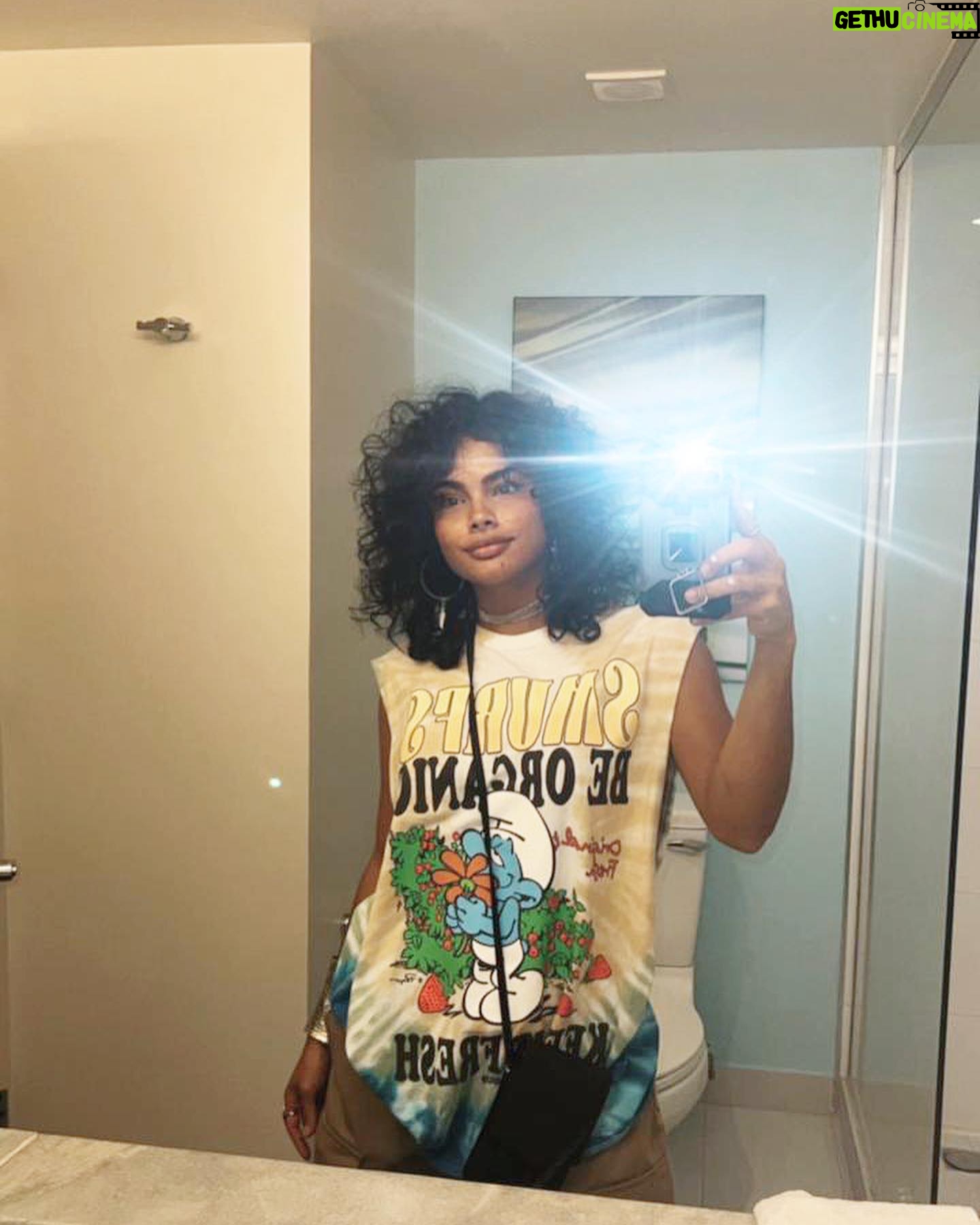 Yany Prado - 17K Likes - La segunda foto es la respuesta ā¦.
š½š