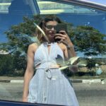 Yaprak Medine Instagram - bu elbiseyle tek fotoğraflarım bunlar.modern çağ bok gibi bir şeymiş.ben cumhurbaşkanı olsam dünya çok güzel olurdu.aşk iyi ki var.