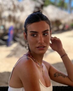 Actress Yara Azmy HD Instagram Photos and Wallpapers June 2024