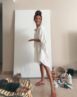 Yara Azmy Instagram - Plain white canvases always makes my heart smile, so happy to be back at my happy place 🎨 
New challenge 👩🏽‍🎨….

#painting #artist #art #artofinstagram